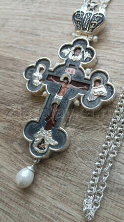 Крест наперсный латунный в серебрении и чернении с цепью